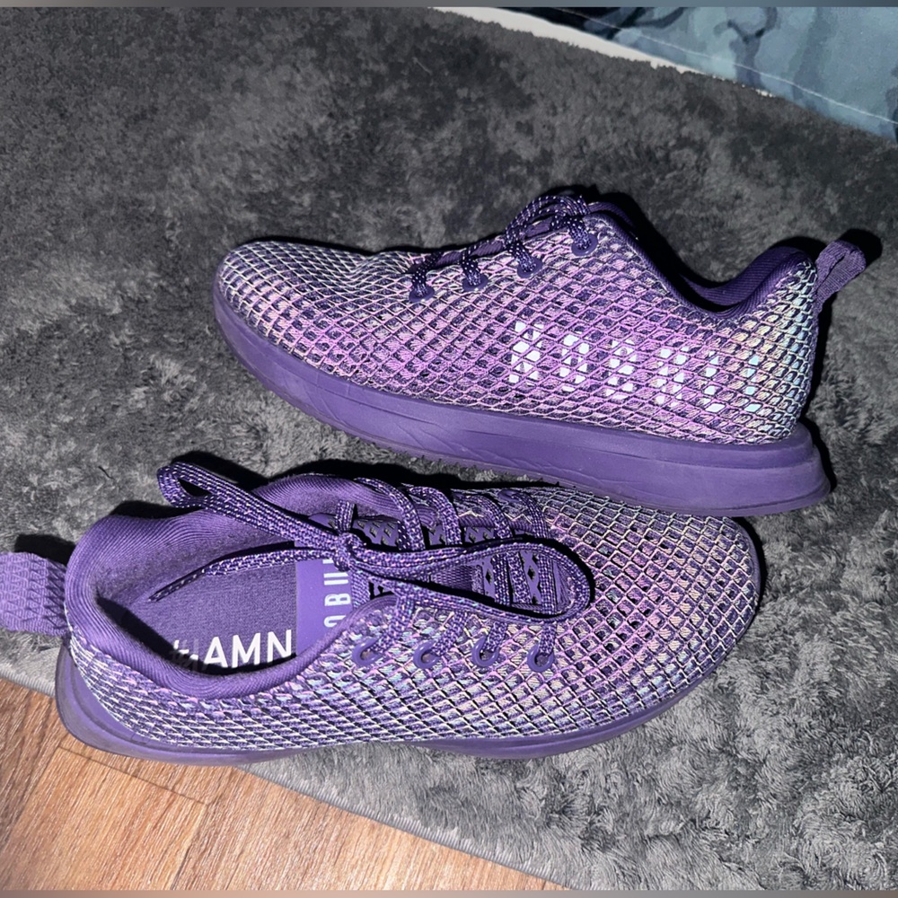 NOBULL Women’s Iridescent Mesh Runner- 6.5